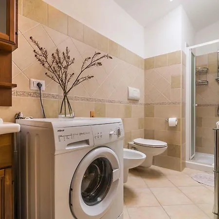 In 34547 * كالا غونوني